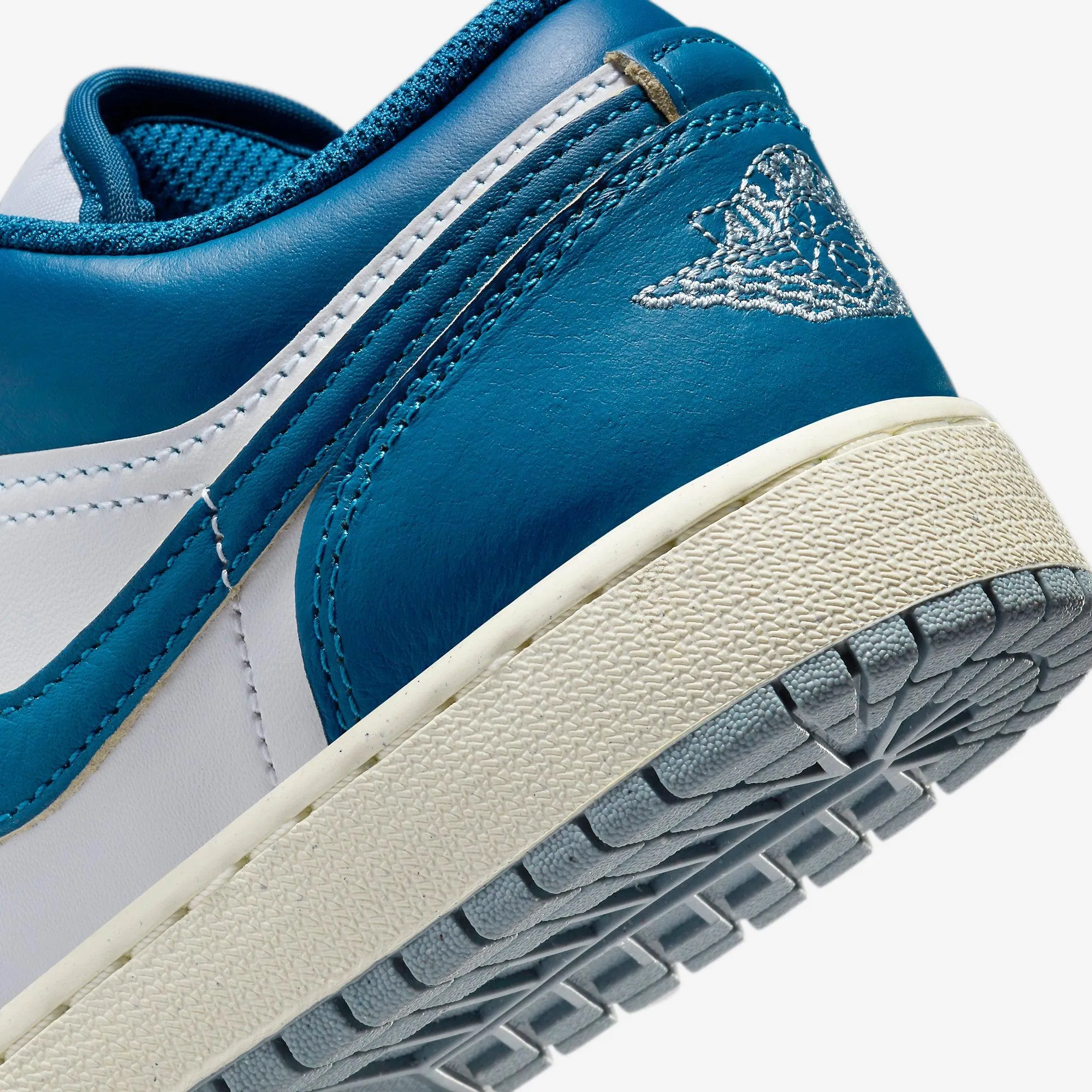 (GS) Air Jordan 1 Low SE 'Industrial Blue' (2024) FN9137-141