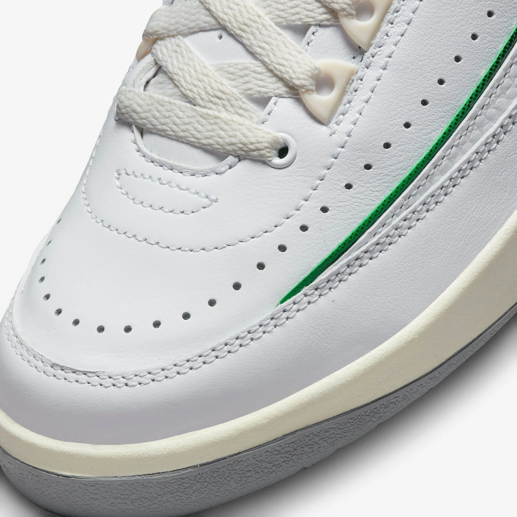 (GS) Air Jordan 2 Retro 'Lucky Green' (2023) DQ8562-103