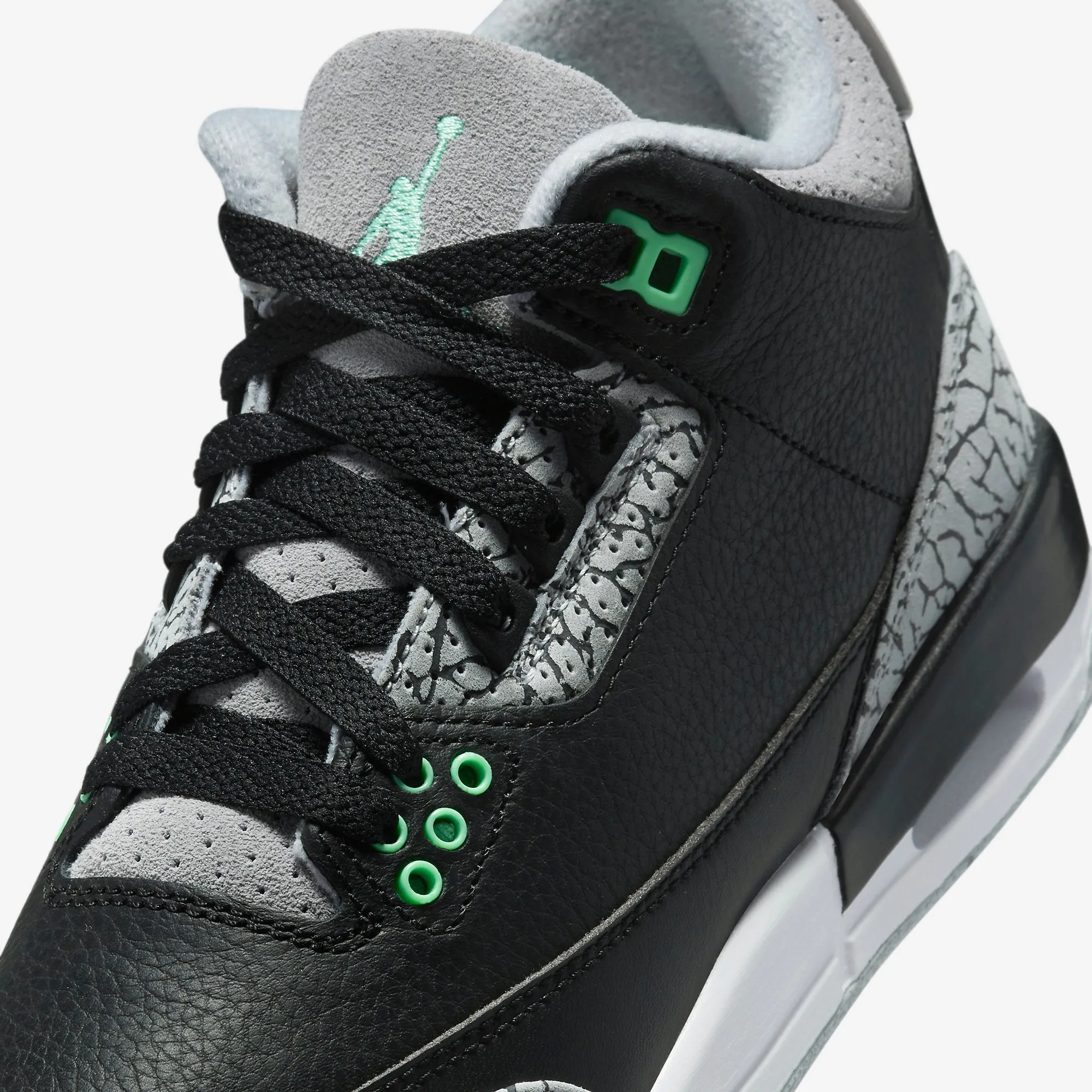 (GS) Air Jordan 3 Retro 'Green Glow' (2024) DM0967-031