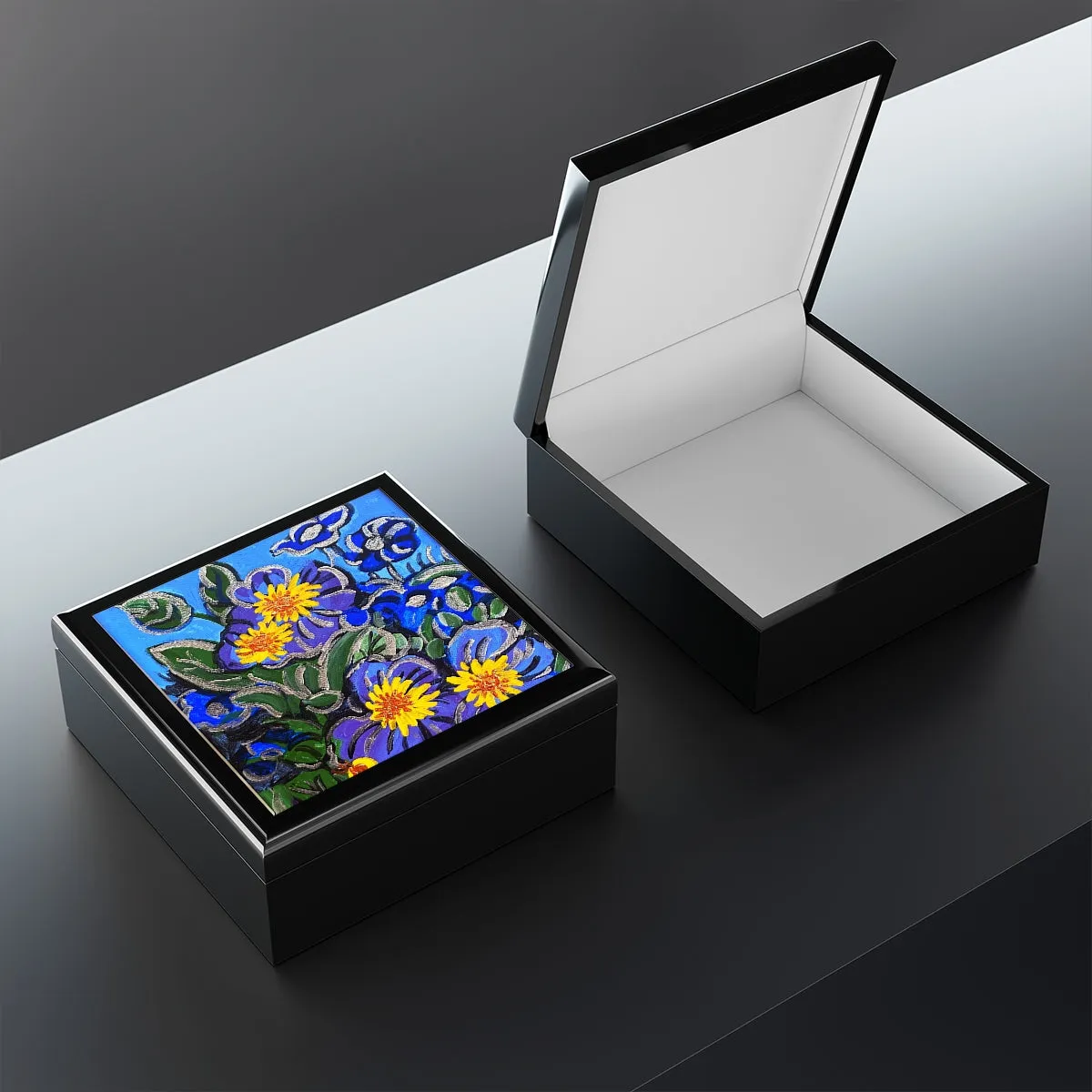 Jewelry and Keepsake Box "Morning Glories"